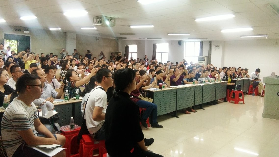 生物分會場，主講專家：九江市一中江雪青老師